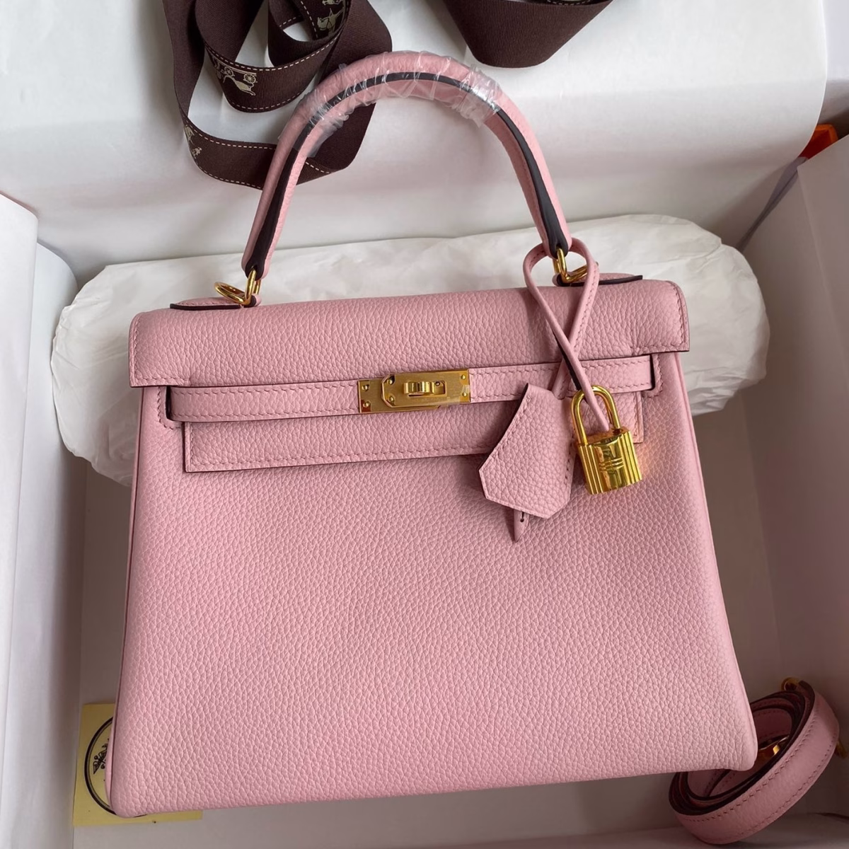 Hermes Kelly Retourne 25 Handmade Bag In Rose Sakura Clemence Leather - Image 1