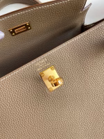 Hermes Kelly Retourne 25 Handmade Bag In Taupe Clemence Leather - Image 3