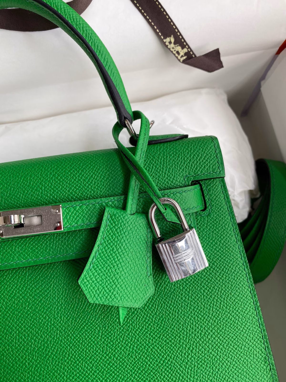Hermes Kelly Sellier 25 Handmade Bag In Bambou Epsom Calfskin - Image 9