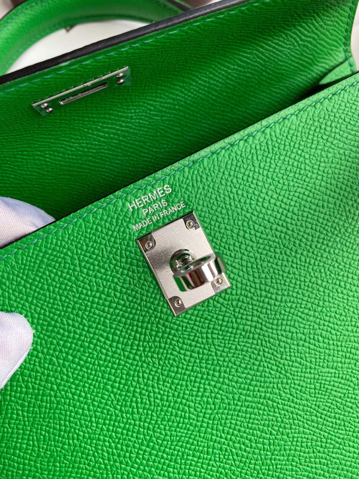Hermes Kelly Sellier 25 Handmade Bag In Bambou Epsom Calfskin - Image 4
