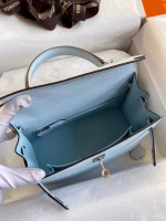 Hermes Kelly Sellier 25 Handmade Bag In Blue Brume Epsom Calfskin - Image 4