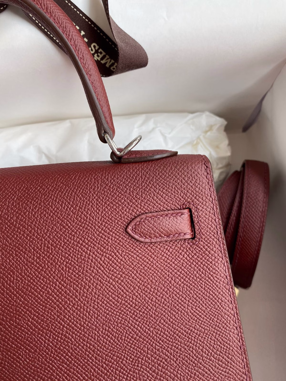 Hermes Kelly Sellier 25 Handmade Bag In Bordeaux Epsom Calfskin - Image 3