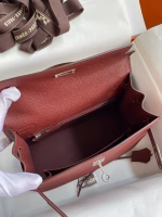 Hermes Kelly Sellier 25 Handmade Bag In Bordeaux Epsom Calfskin - Image 7
