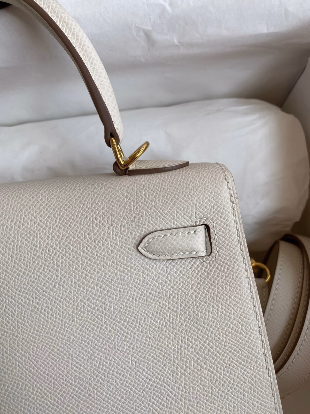 Hermes Kelly Sellier 25 Handmade Bag In Craie Epsom Calfskin - Image 4