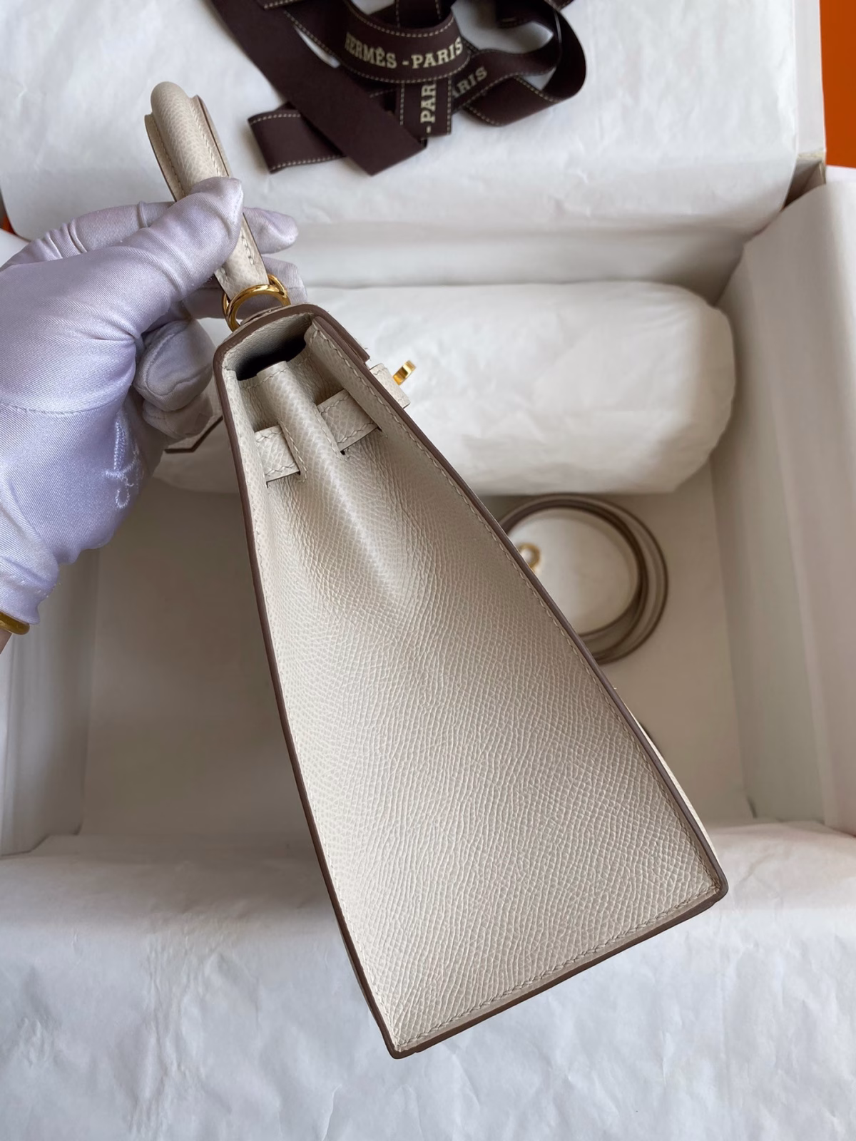 Hermes Kelly Sellier 25 Handmade Bag In Craie Epsom Calfskin - Image 8