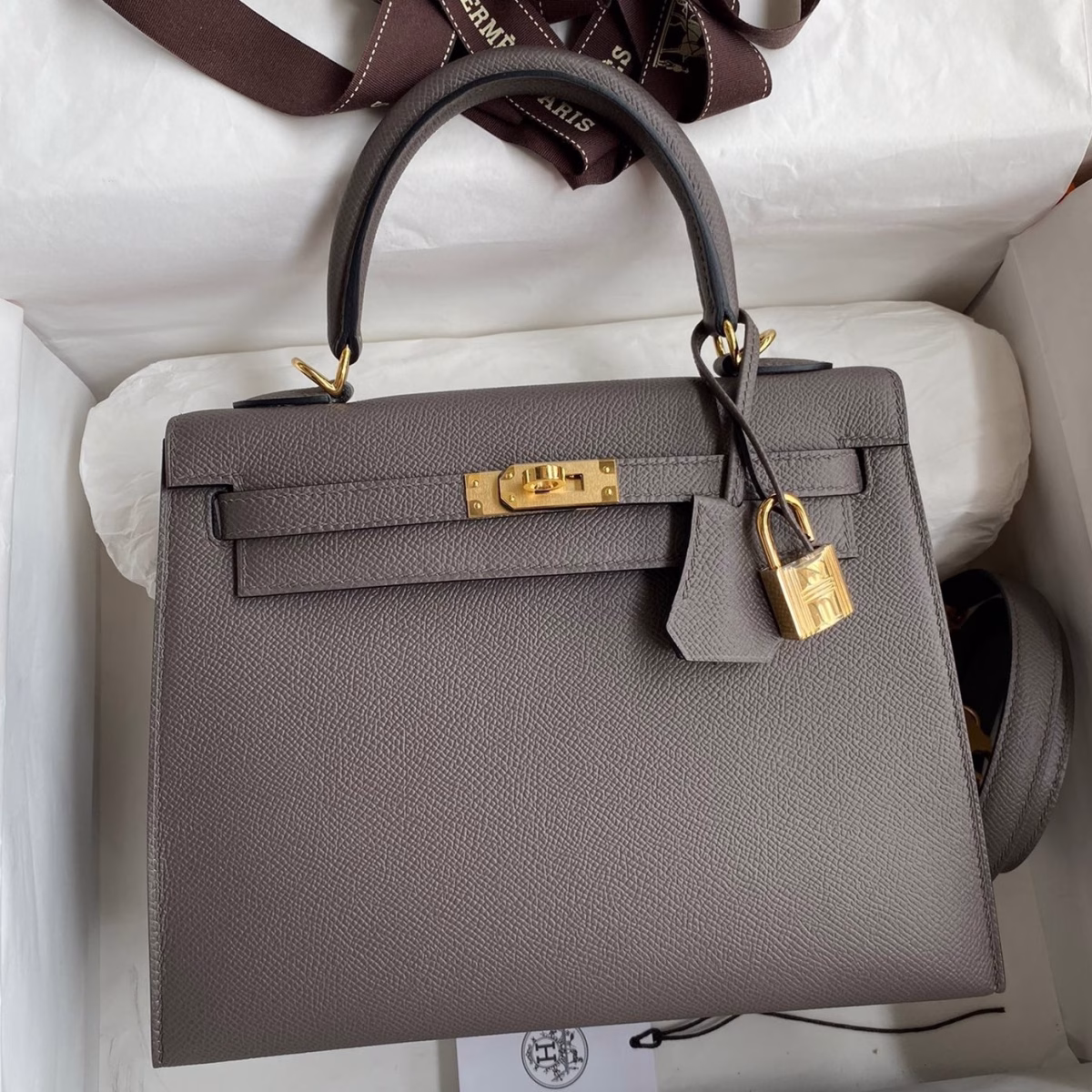 Hermes Kelly Sellier 25 Handmade Bag In Etain Epsom Calfskin - Image 1