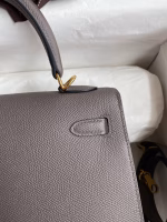 Hermes Kelly Sellier 25 Handmade Bag In Etain Epsom Calfskin - Image 9