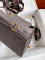 Hermes Kelly Sellier 25 Handmade Bag In Etain Epsom Calfskin - Image 8