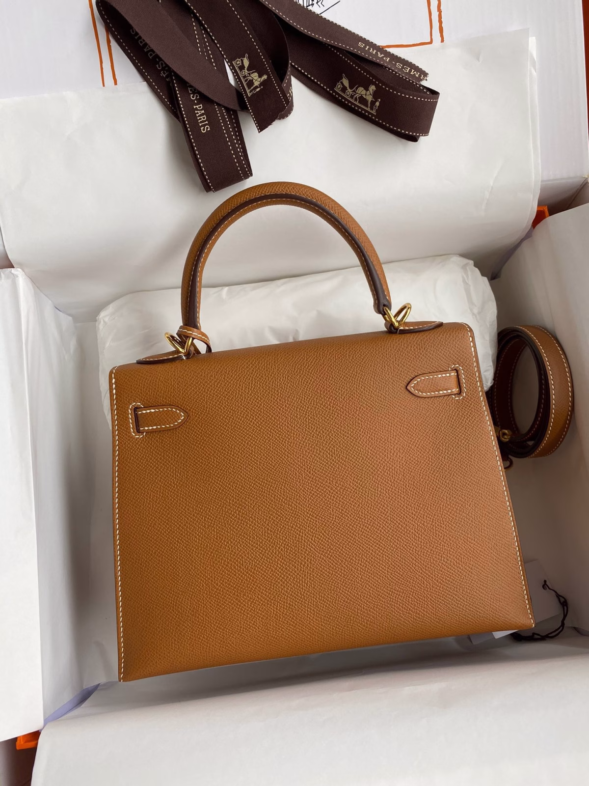 Hermes Kelly Sellier 25 Handmade Bag In Gold Epsom Calfskin - Image 2