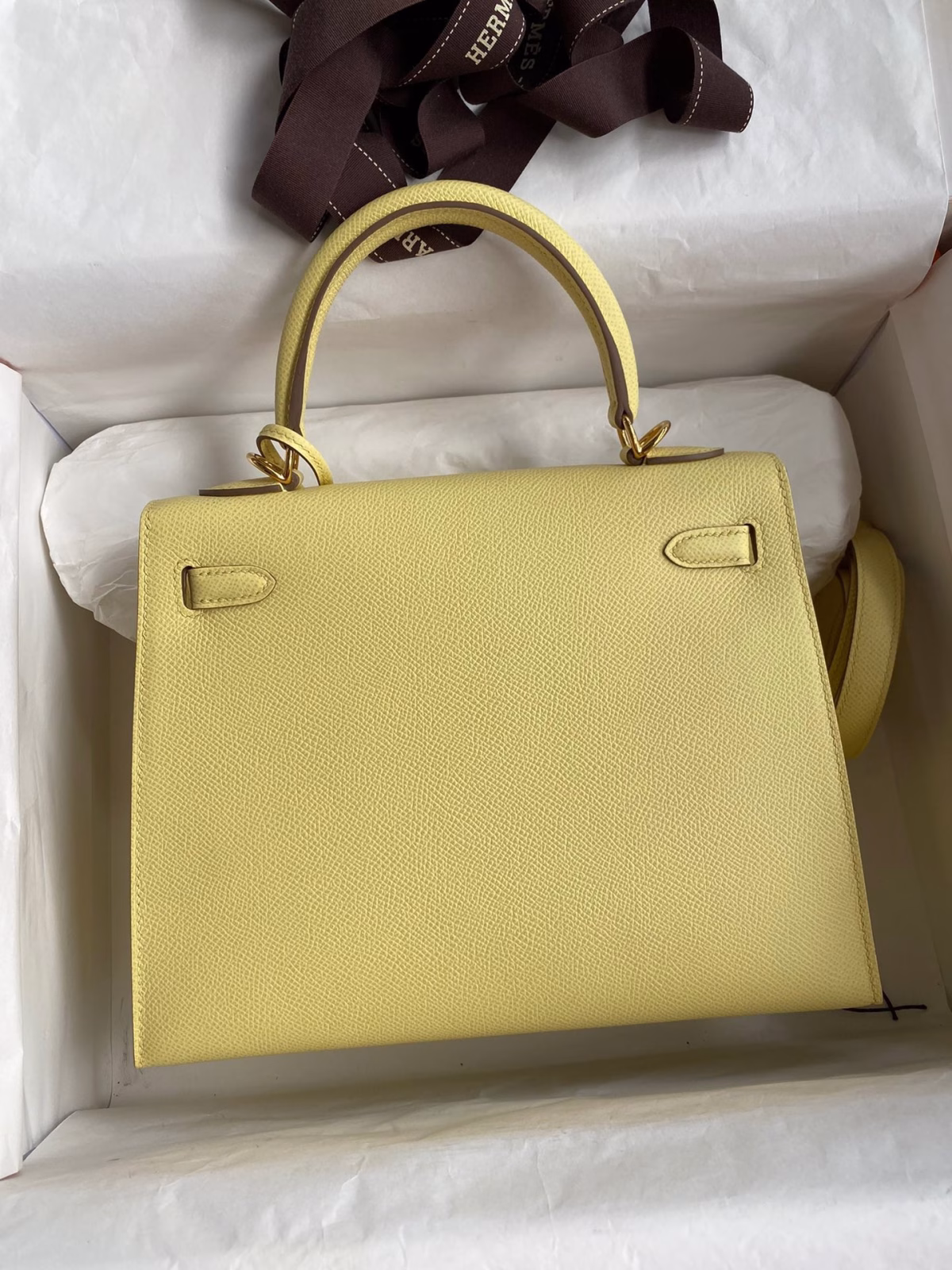 Hermes Kelly Sellier 25 Handmade Bag In Jaune Poussin Epsom Calfskin - Image 7