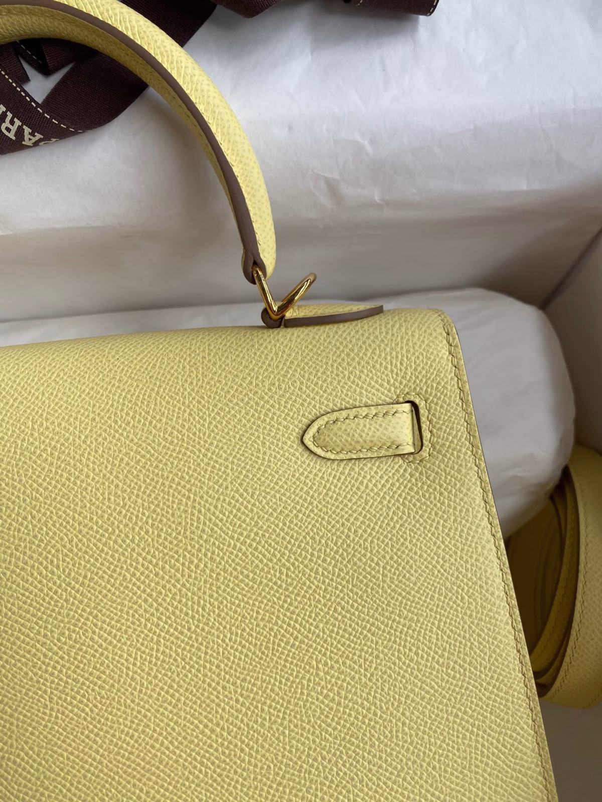 Hermes Kelly Sellier 25 Handmade Bag In Jaune Poussin Epsom Calfskin - Image 3