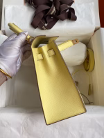 Hermes Kelly Sellier 25 Handmade Bag In Jaune Poussin Epsom Calfskin - Image 2