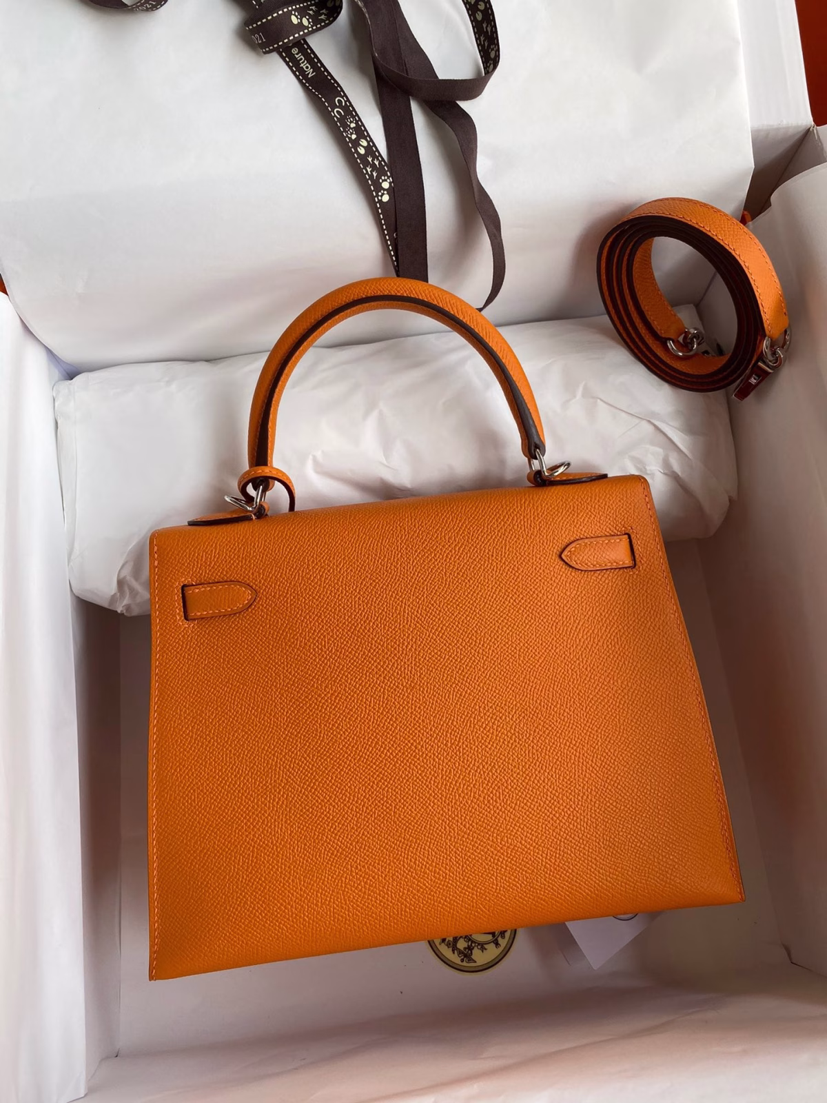 Hermes Kelly Sellier 25 Handmade Bag In Orange Epsom Calfskin - Image 4