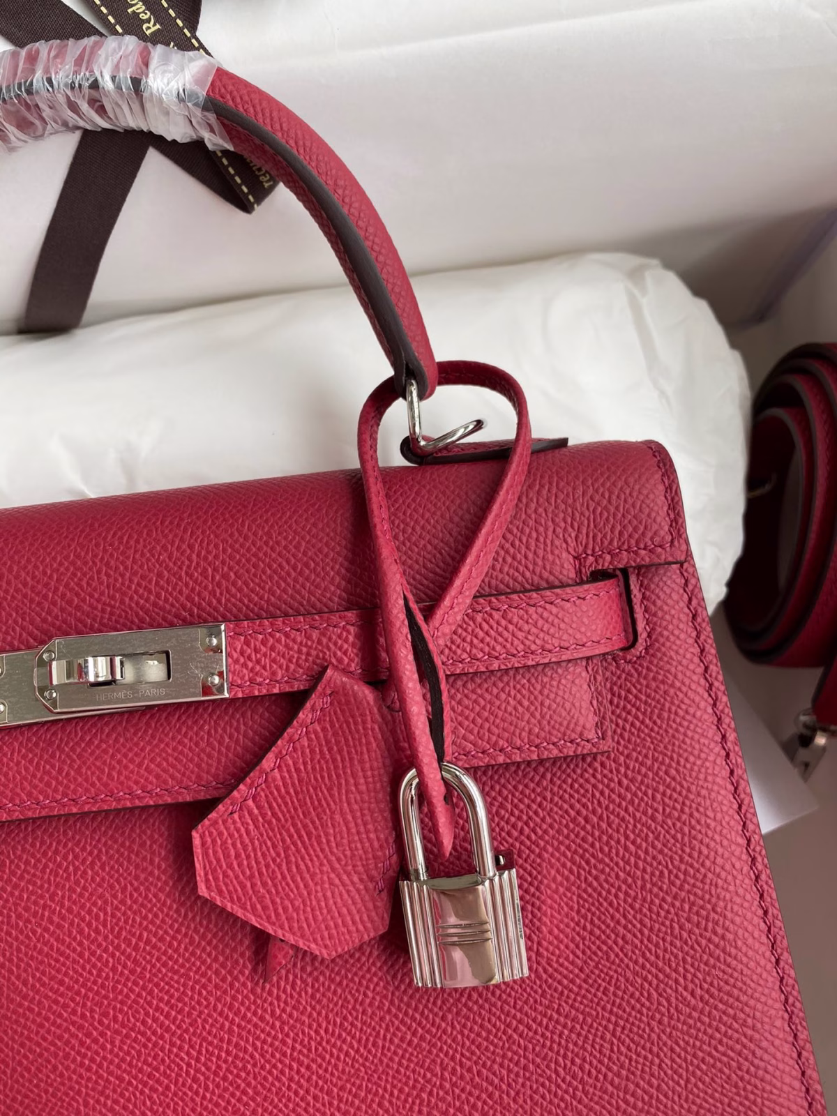 Hermes Kelly Sellier 25 Handmade Bag In Ruby Epsom Calfskin - Image 6
