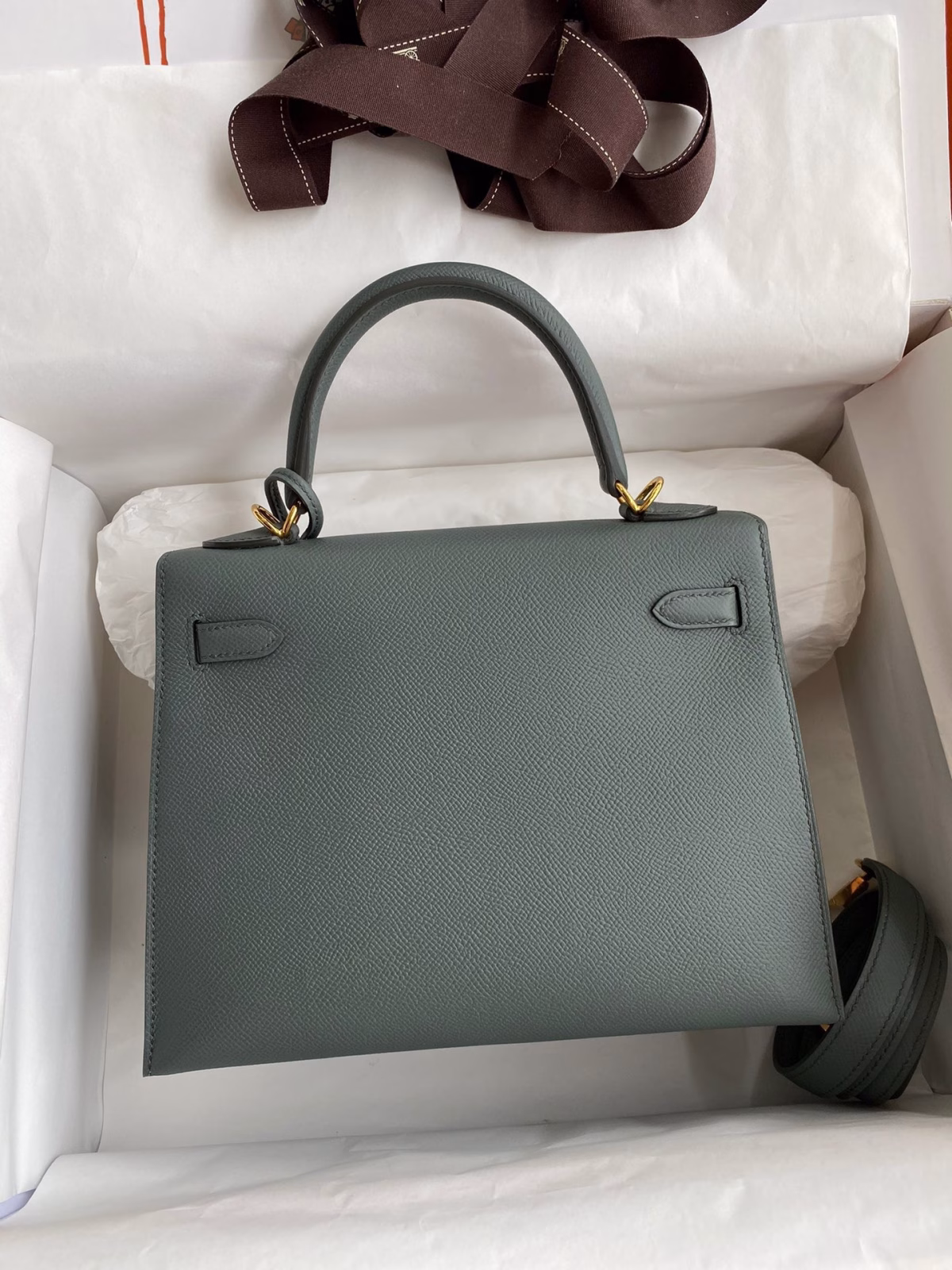 Hermes Kelly Sellier 25 Handmade Bag In Vert Amande Epsom Calfskin - Image 4