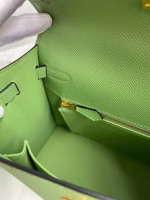 Hermes Kelly Sellier 25 Handmade Bag In Vert Criquet Epsom Calfskin - Image 7