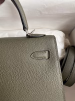 Hermes Kelly Sellier 25 Handmade Bag In Vert De Gris Epsom Calfskin - Image 3