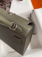 Hermes Kelly Sellier 25 Handmade Bag In Vert De Gris Epsom Calfskin - Image 6