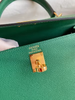 Hermes Kelly Sellier 25 Handmade Bag In Vert Vertigo Epsom Calfskin - Image 3