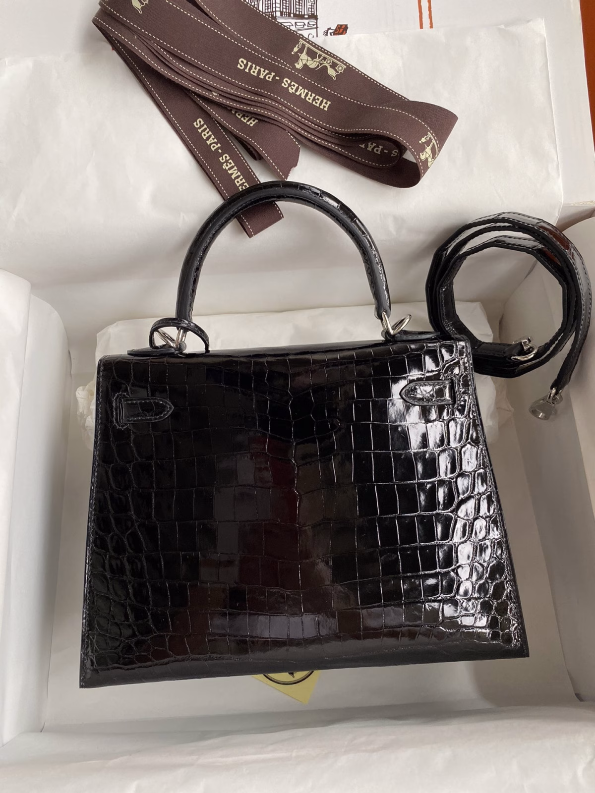 Hermes Kelly Sellier 25 Diamond Bag In Black Crocodile Niloticus Shiny Skin - Image 2