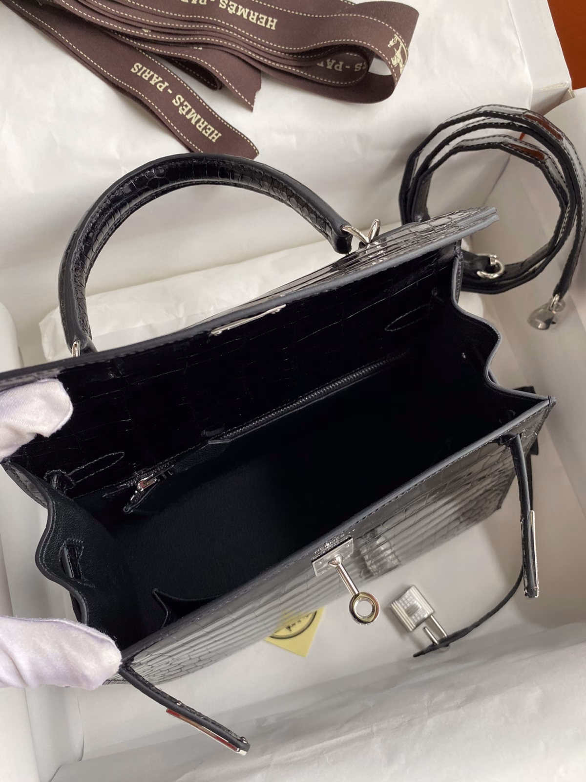 Hermes Kelly Sellier 25 Diamond Bag In Black Crocodile Niloticus Shiny Skin - Image 9
