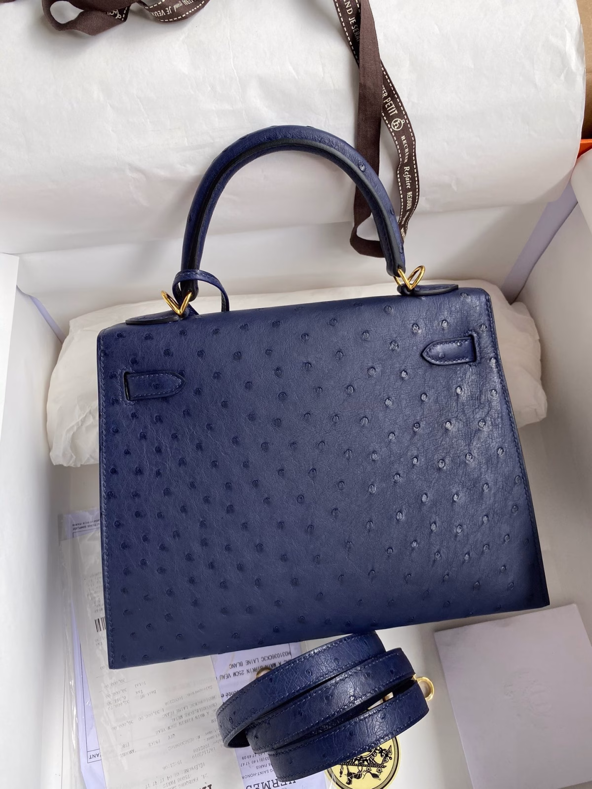 Hermes Kelly Sellier 25 Handmade Bag In Blue Iris Ostrich Leather - Image 9