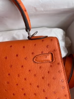 Hermes Kelly Sellier 25 Handmade Bag In Orange Ostrich Leather - Image 3