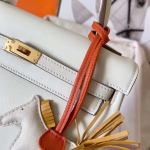 Hermes Kelly Retourne 25 Handmade Bag In Craie Swift Calfskin - Image 5