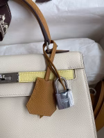 Hermes Kelly Sellier 25 Tricolor Bag in Craie/Sesame/Yellow Epsom Calfskin - Image 5