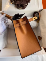 Hermes Kelly Sellier 28 Bicolor Bag in Black and Gold Epsom Calfskin - Image 9