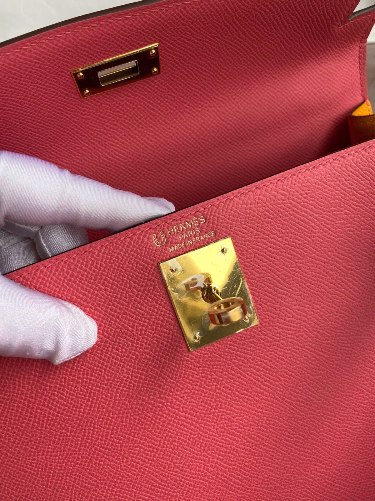 Hermes Kelly Sellier 28 Bicolor Bag in Rose Lipstick and Yellow Epsom Calfskin - Image 4