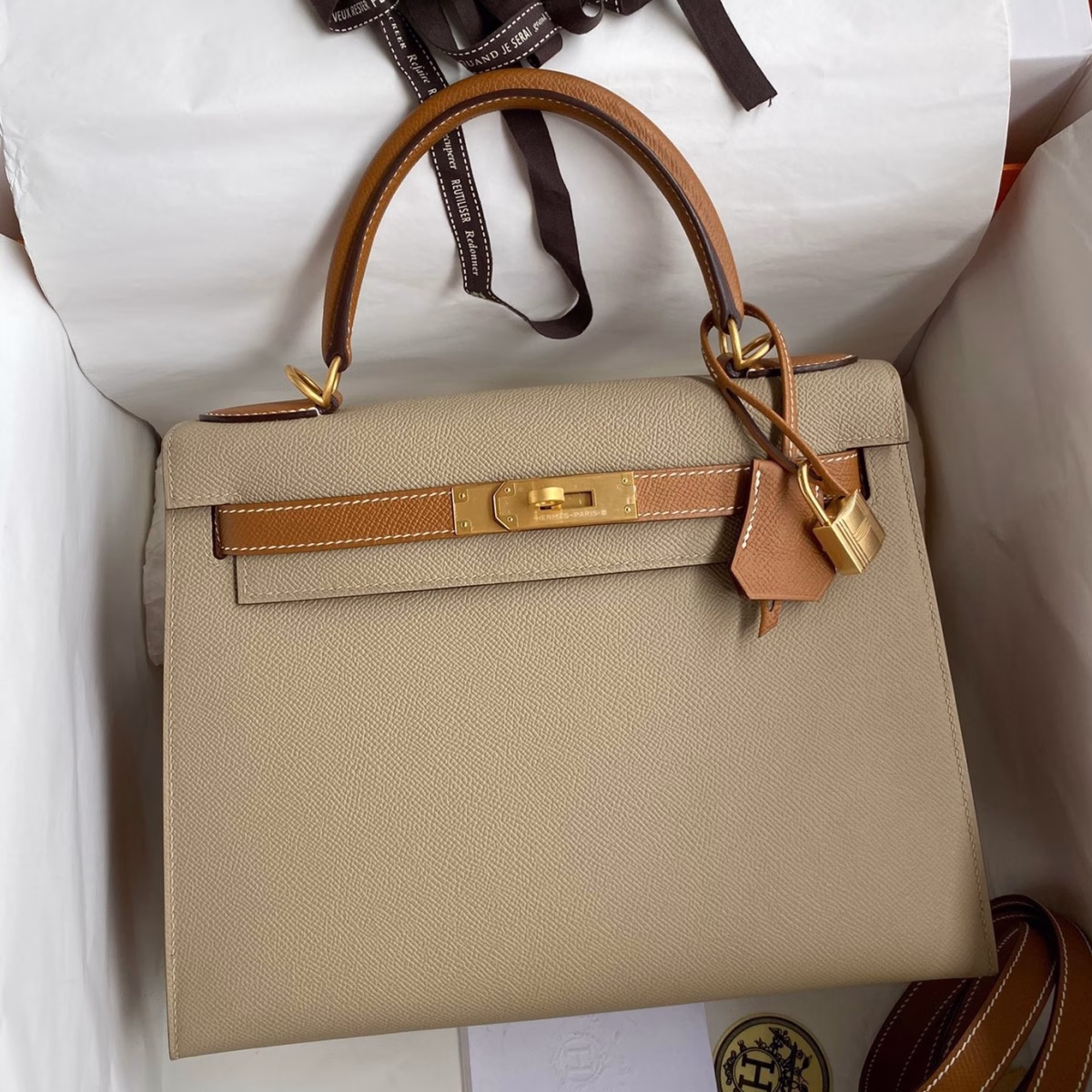 Hermes Kelly Sellier 28 Bicolor Bag in Trench and Gold Epsom Calfskin - Image 1