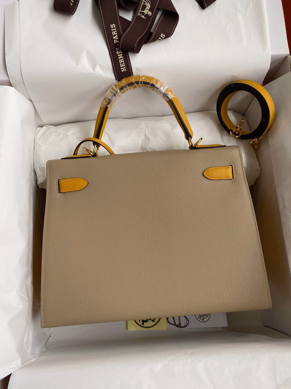 Hermes Kelly Sellier 28 Bicolor Bag in Trench and Yellow Epsom Calfskin - Image 6