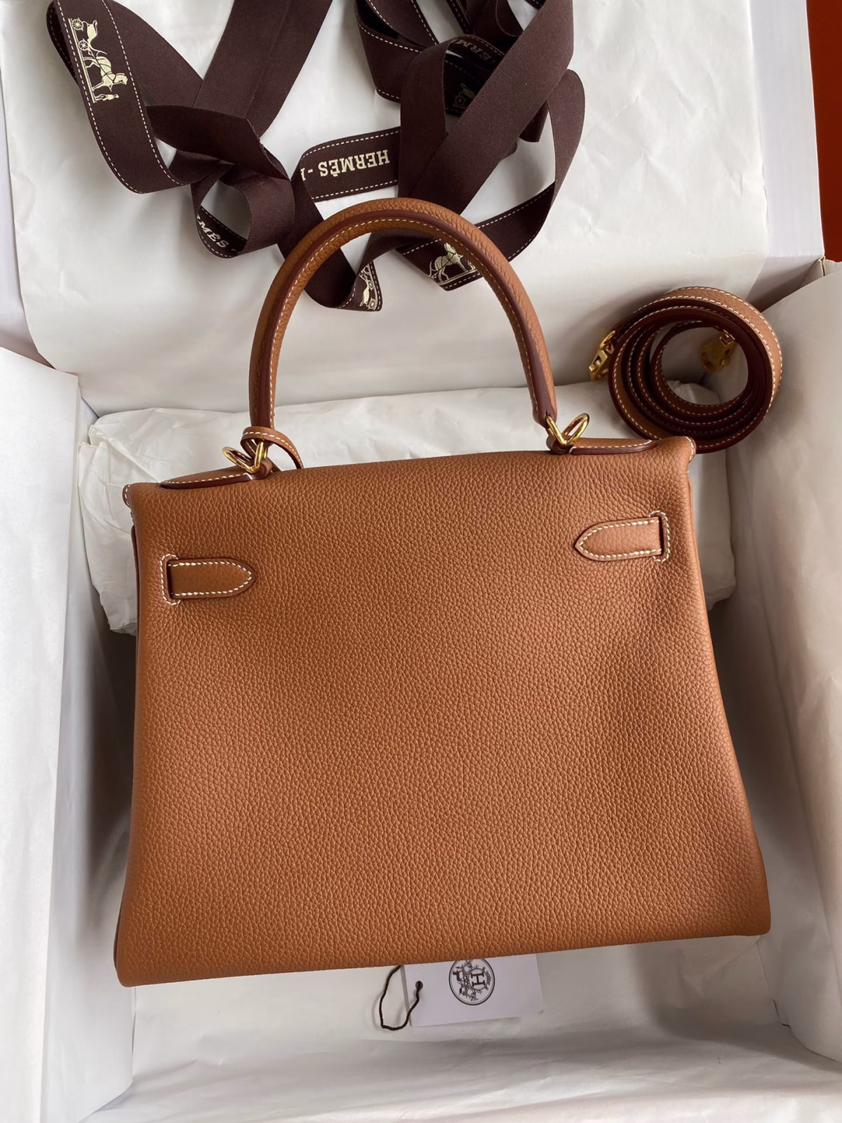 Hermes Kelly Retourne 28 Handmade Bag In Gold Clemence Leather - Image 6