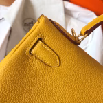 Hermes Kelly Retourne 28 Handmade Bag In Jaune Ambre Clemence Leather - Image 8