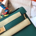 Hermes Kelly Retourne 28 Handmade Bag In Malachite Clemence Leather - Image 6