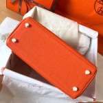 Hermes Kelly Retourne 28 Handmade Bag In Orange Clemence Leather - Image 7