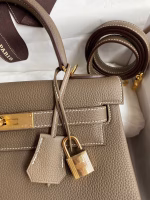 Hermes Kelly Retourne 28 Handmade Bag In Taupe Clemence Leather - Image 9