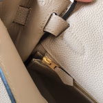 Hermes Kelly Retourne 28 Handmade Bag In Tourterelle Clemence Leather - Image 8