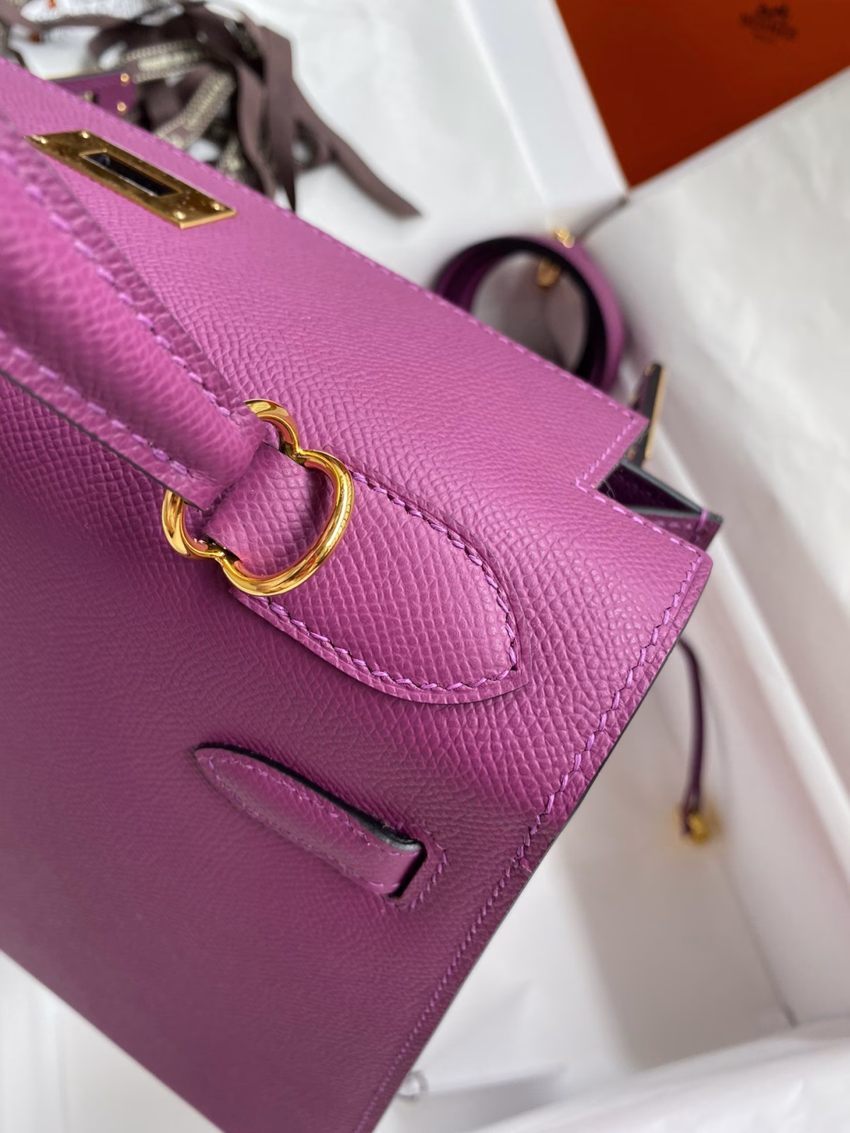 Hermes Kelly Sellier 28 Handmade Bag In Anemone Epsom Calfskin - Image 6