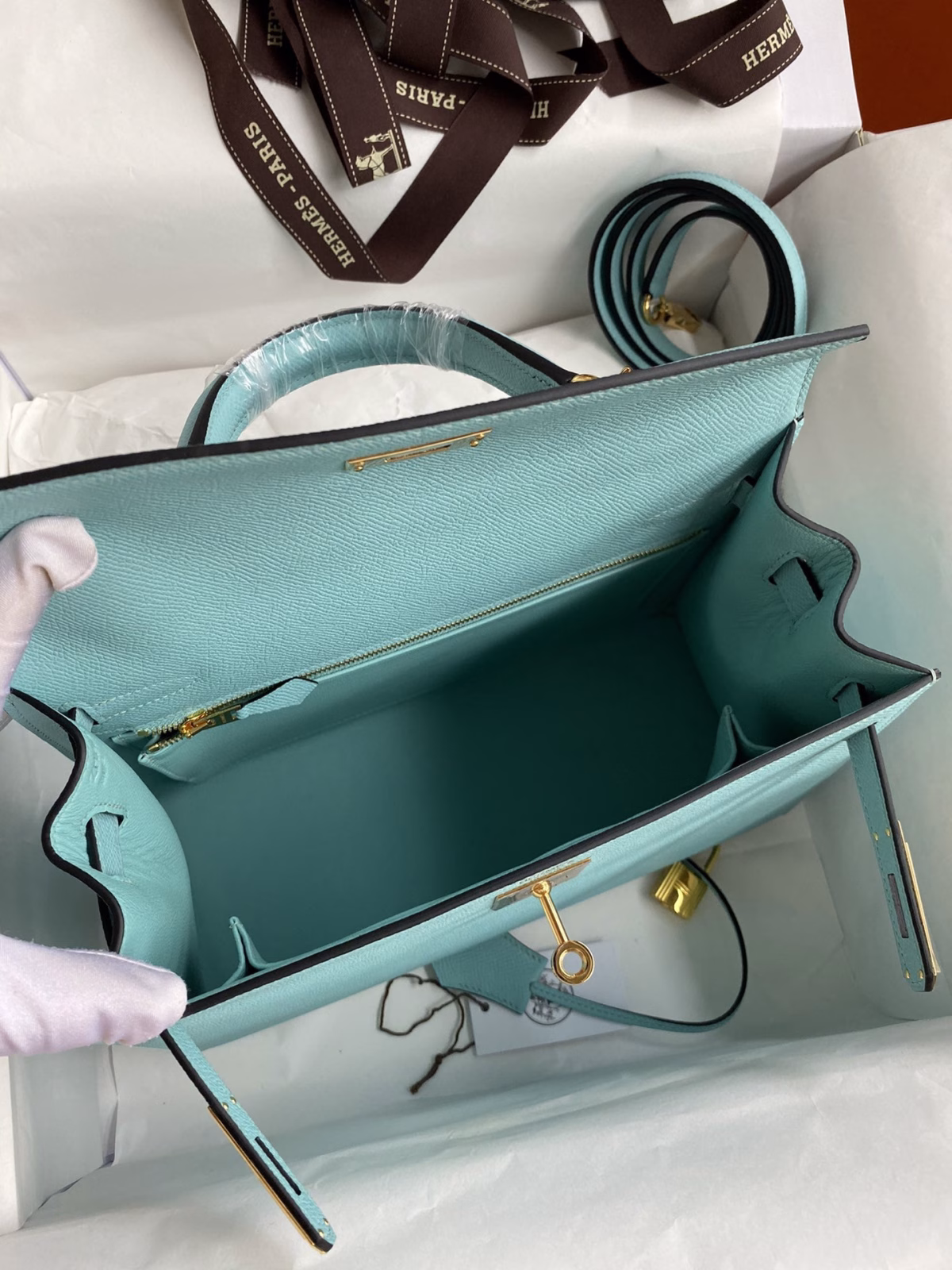 Hermes Kelly Sellier 28 Handmade Bag In Blue Atoll Epsom Calfskin - Image 7