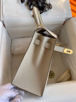 Hermes Kelly Sellier 28 Handmade Bag In Craie Epsom Calfskin - Image 3