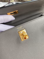 Hermes Kelly Sellier 28 Handmade Bag In Etain Epsom Calfskin - Image 4