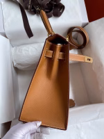Hermes Kelly Sellier 28 Handmade Bag In Gold Epsom Calfskin - Image 3