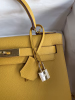 Hermes Kelly Sellier 28 Handmade Bag In Jaune Ambre Epsom Calfskin - Image 7