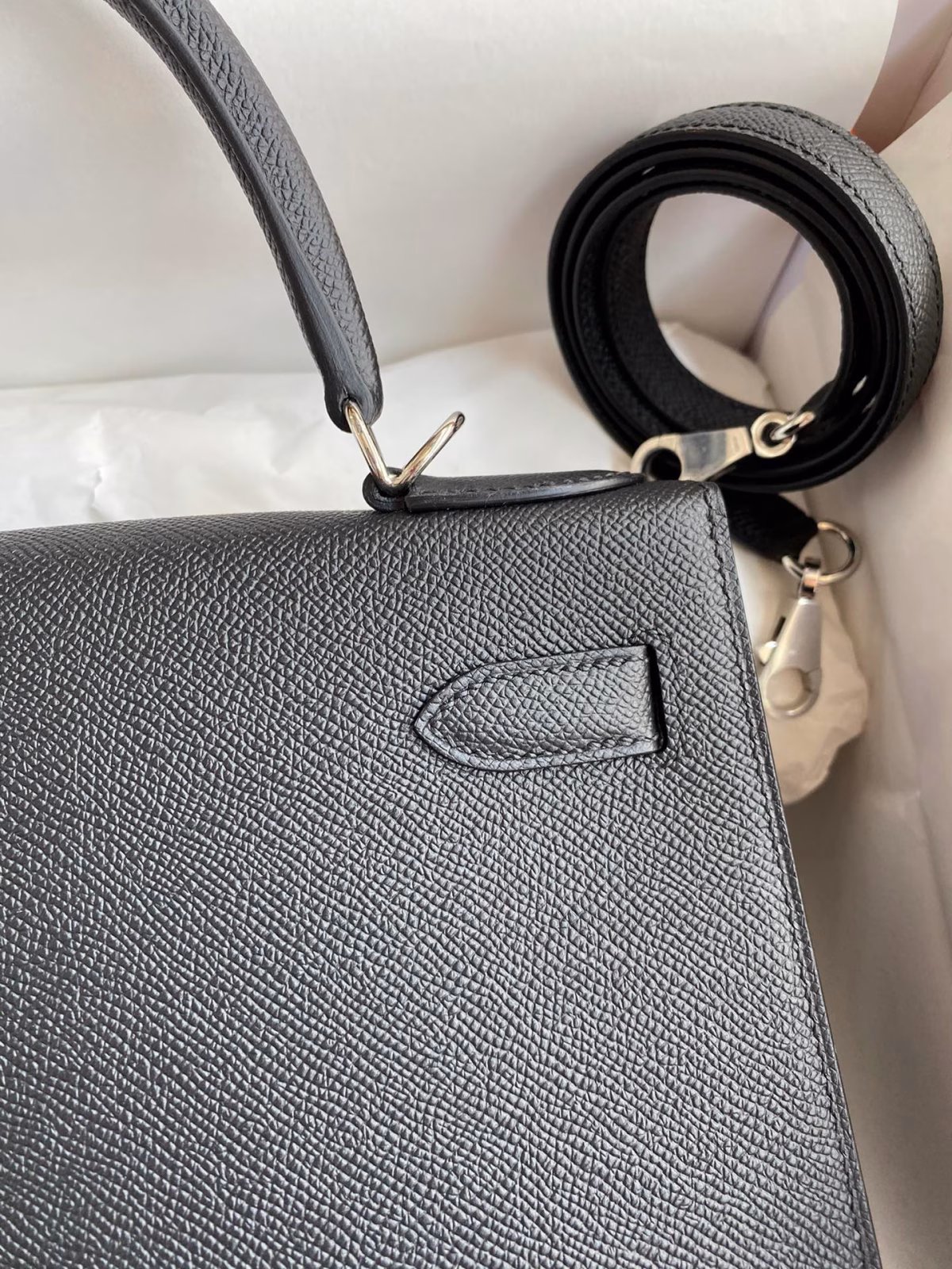 Hermes Kelly Sellier 28 Handmade Bag In Black Epsom Calfskin - Image 8