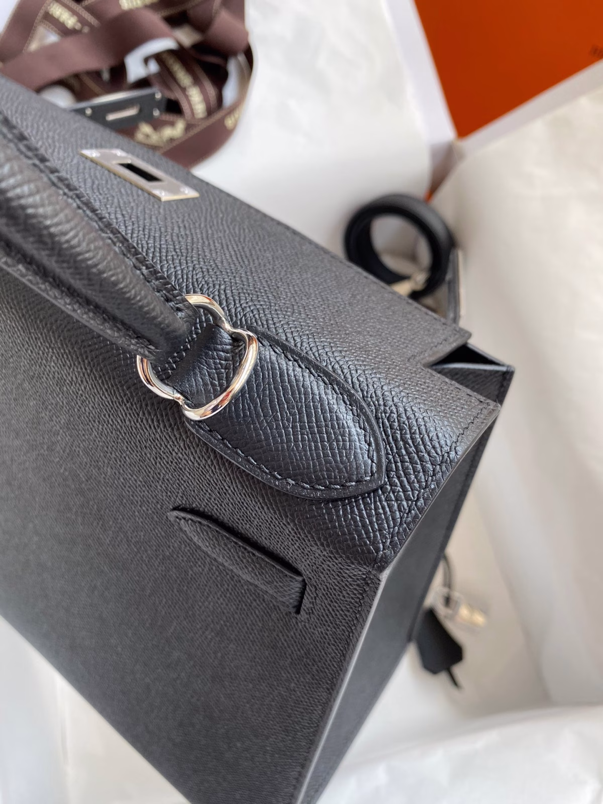 Hermes Kelly Sellier 28 Handmade Bag In Black Epsom Calfskin - Image 2