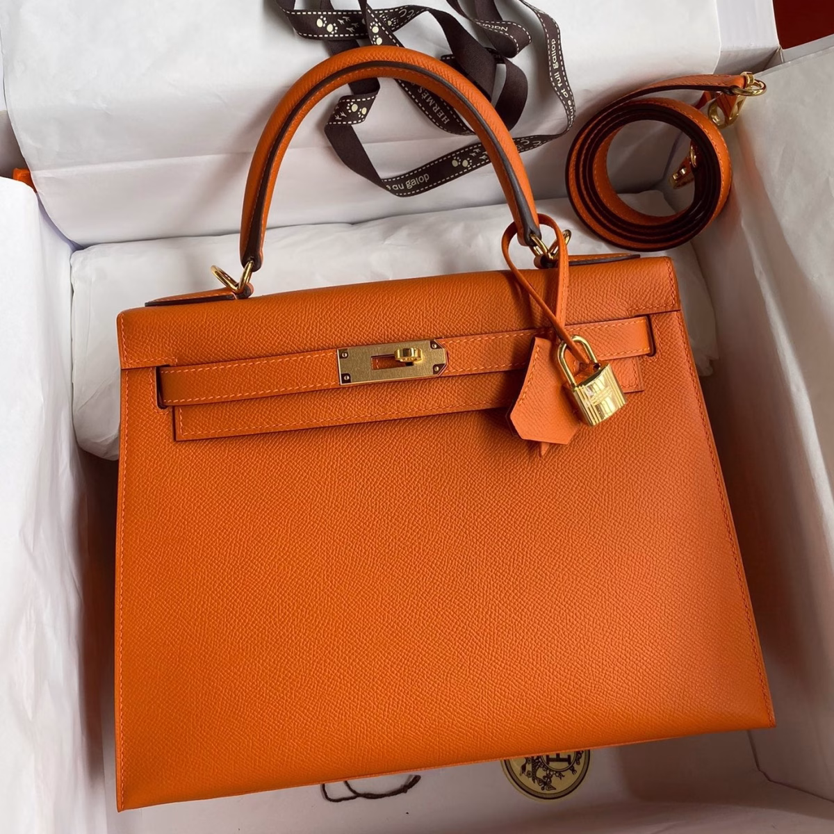Hermes Kelly Sellier 28 Handmade Bag In Orange Epsom Calfskin - Image 1