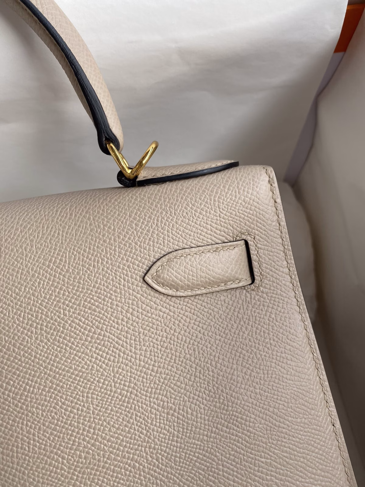 Hermes Kelly Sellier 28 Handmade Bag In Trench Epsom Calfskin - Image 8