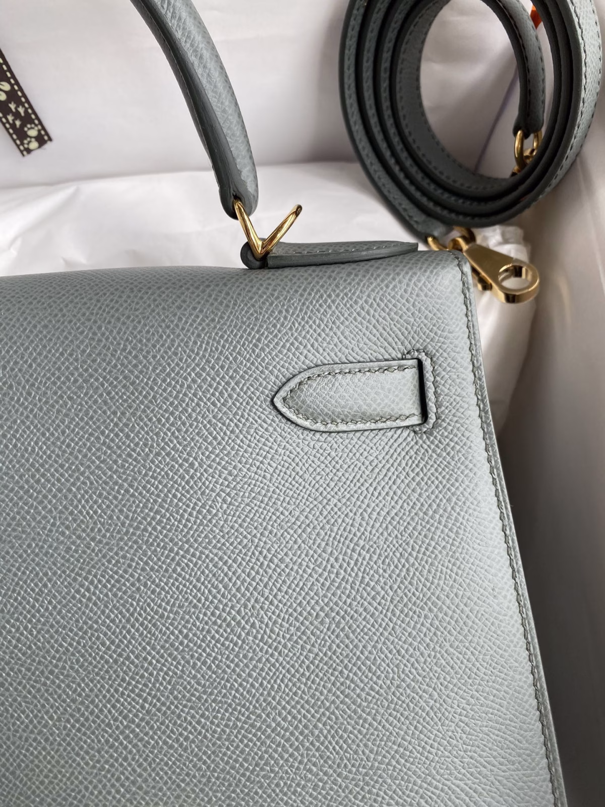 Hermes Kelly Sellier 28 Handmade Bag In Vert Amande Epsom Calfskin - Image 8